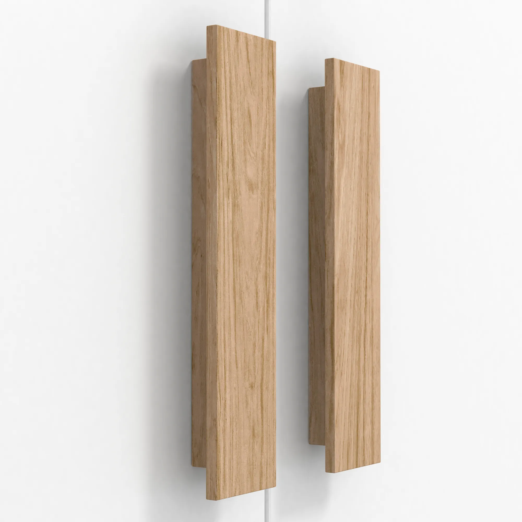 Eleganter Holzgriff in natürlicher Holzoptik für Schranktüren und Schubladen.